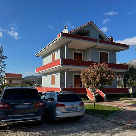 3 Roots Pensionat Krujë